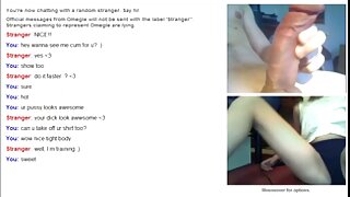 Gadis webcam seksi sexawekmelayu menunjukkan badannya