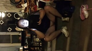 Cutie membuat video awek seksi saya merangkap keras